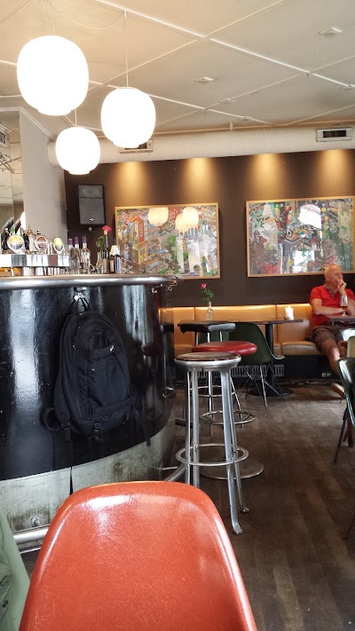 Photos of Caf&eacute; Drudenfuss