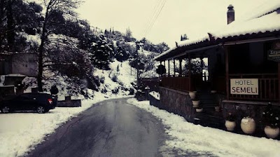 Photos of &Pi;&alpha;&rho;&alpha;&delta;&omicron;&sigma;&iota;&alpha;&kappa;ό&sigmaf; &Xi;&epsilon;&nu;ώ&nu;&alpha;&sigmaf; &Sigma;&epsilon;&mu;έ&lambda;&eta; &Omicron;&rho;&epsilon;&iota;&nu;ή &Kappa;&omicron;&rho;&iota;&nu;&theta;ί&alpha;