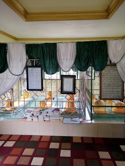 Photos of Makam Datu Bajut