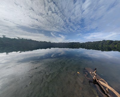 Photos of Yeak Laom Lake