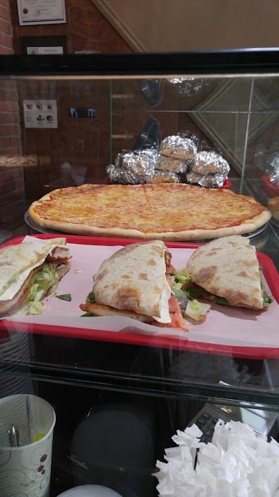 Photos of La Familia Pizza & Pasta Of Brookfield