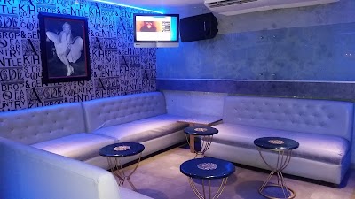 Photos of ComeBack Bar & Idol