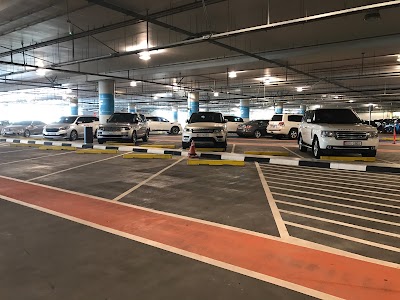 Photos of Yas Mall Cinema Parking