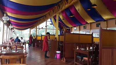 Photos of The Taj Pyin Oo Lwin