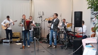 Photos of Emil Frey AG Autowelt Basel-Dreispitz
