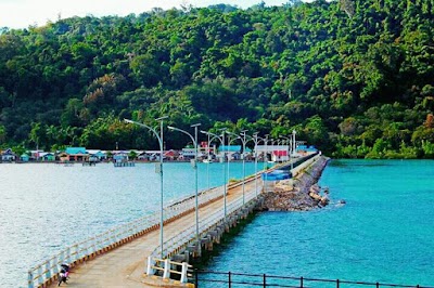 Photos of Pelabuhan Ferry Amolengo-Labuan