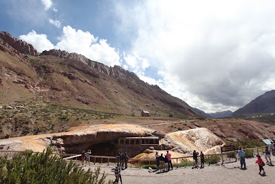 Photos of Puente Del Inca