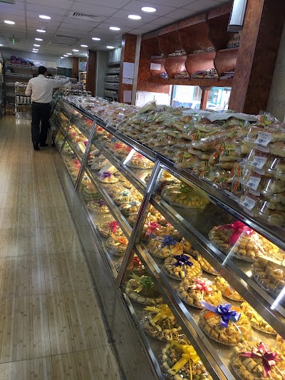Photos of Corniche Bakeries and Markets br.1 (مخابز الکورنیش)