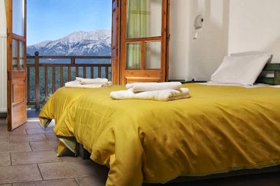 Photos of &Pi;&alpha;&rho;&alpha;&delta;&omicron;&sigma;&iota;&alpha;&kappa;ό&sigmaf; &Xi;&epsilon;&nu;ώ&nu;&alpha;&sigmaf; &Sigma;&epsilon;&mu;έ&lambda;&eta; &Omicron;&rho;&epsilon;&iota;&nu;ή &Kappa;&omicron;&rho;&iota;&nu;&theta;ί&alpha;