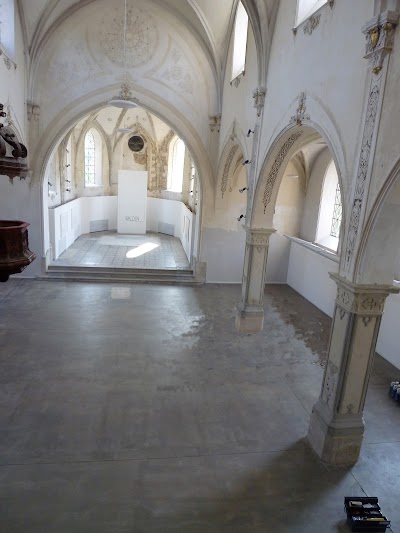 Photos of La Nef a pour but de promouvoir la cr&eacute;ation artistique et l'art contemporain