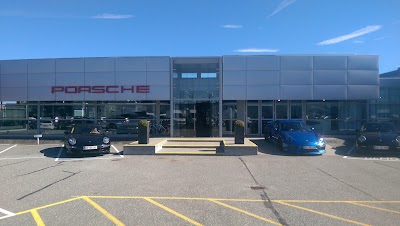 Photos of Porsche Center Aarhus