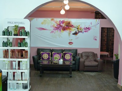 Photos of Papaya Beauty Salon