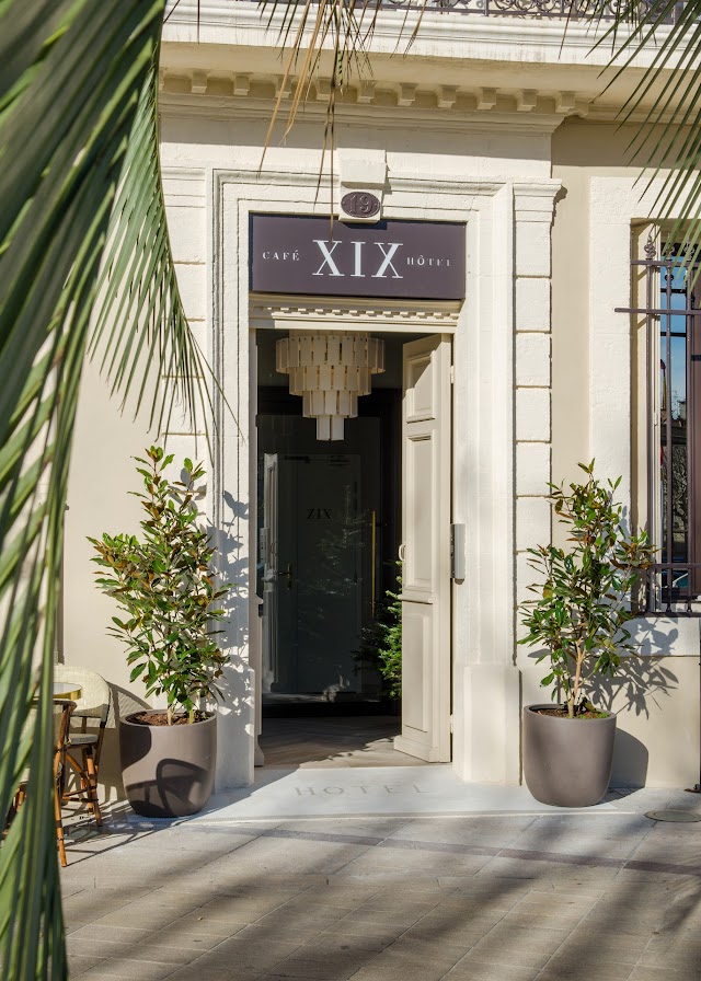 Hôtel Café XIX***