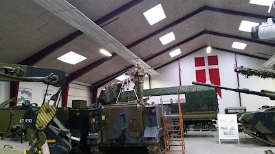 Photos of H&aelig;ren Kampskole K&oslash;ret&oslash;js Historisk Forening