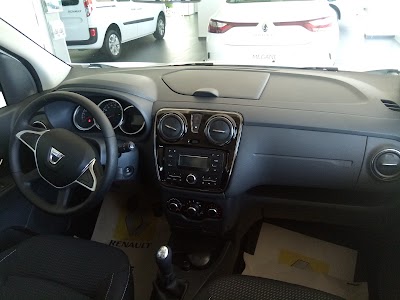 Photos of Enterprise Automotive - Renault