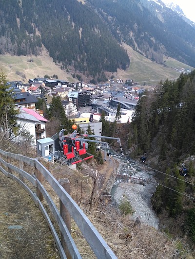 Photos of INTERSPORT Br&uuml;ndl Ischgl