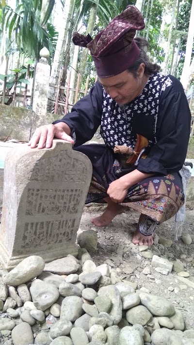 Photos of Makam Ratu Al Aqla