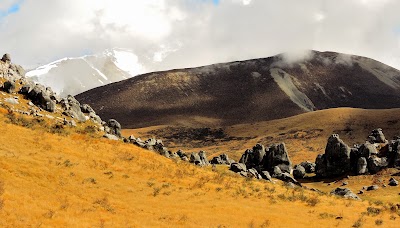 Photos of Kura Tawhiti / Castle Hill Conservation Area