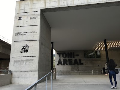 Photos of Toni-Areal