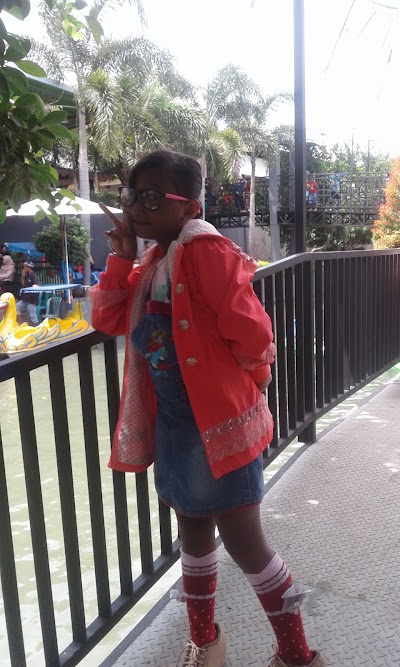 shopping-mall