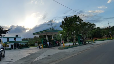 Photos of Bomba de gasolina isla peralvillo