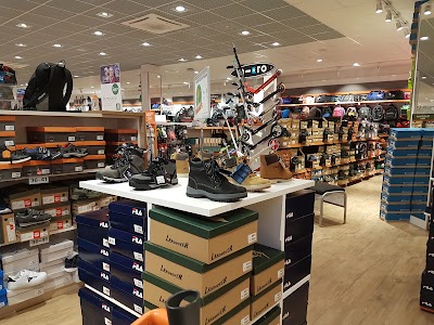 Photos of Shopping Centre Zugerland