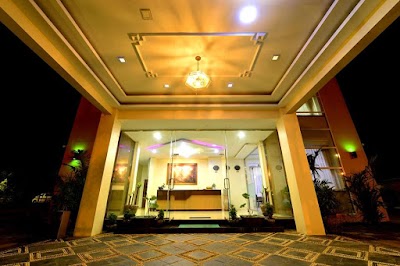 Photos of Royal Hinthar Hotel