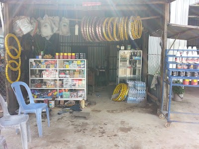 Photos of ជាង​រិទ្ធី ជួសជុលម៉ូតូនឹងលាង
