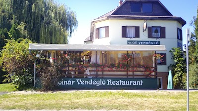 Photos of Moln&aacute;r Vend&eacute;glő
