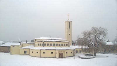 Photos of Szent Istv&aacute;n Pl&eacute;b&aacute;nia