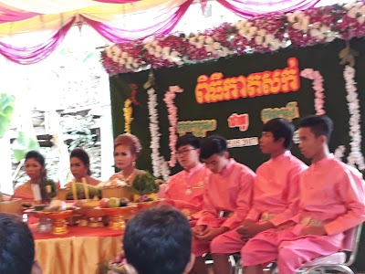Photos of វត្ត​រតនារាម​រង្សី ក្រហមកលើ