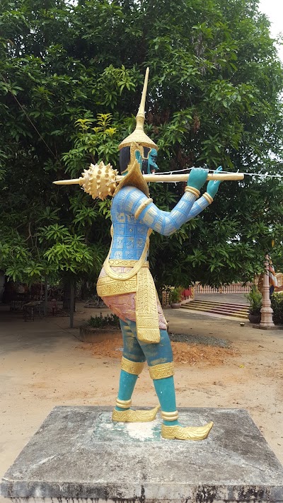 Photos of Snom Prampi Pagoda