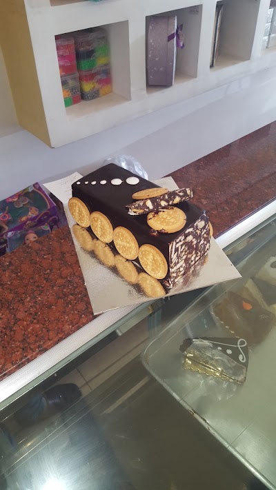 Photos of Khalda Center مجمع خلدا