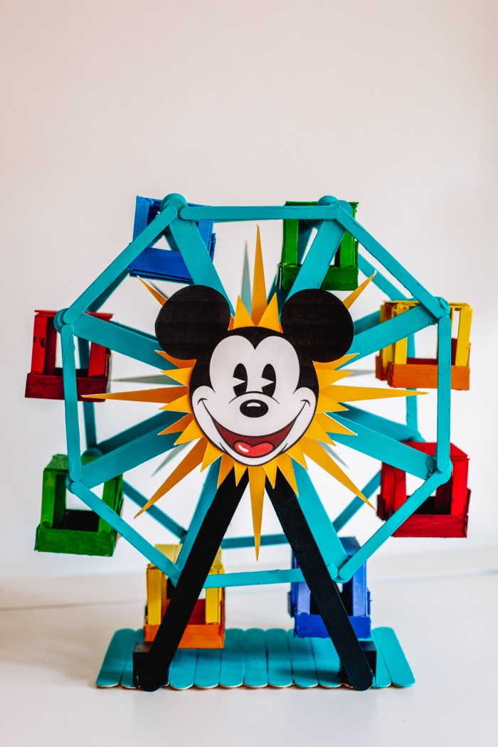 DIY Ferris Wheel Popsicle Sticks 