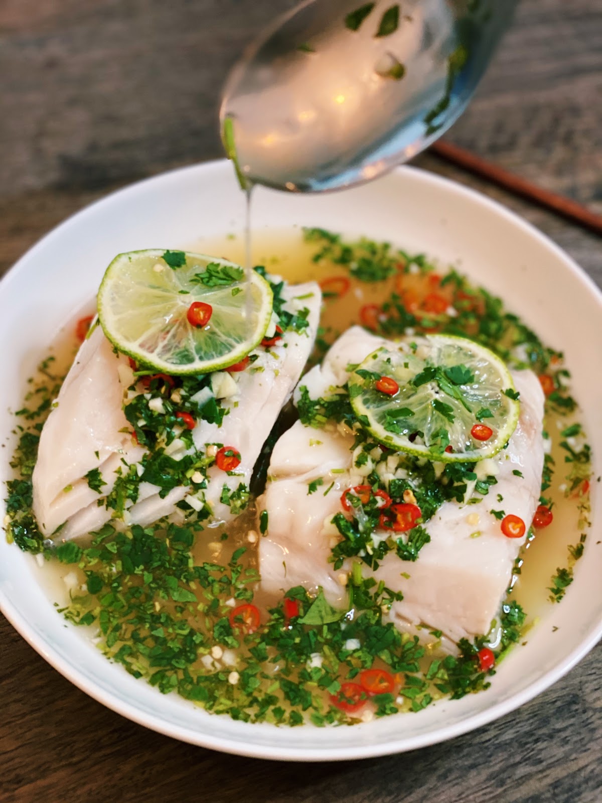 Steamed Fish with Lime and Garlic