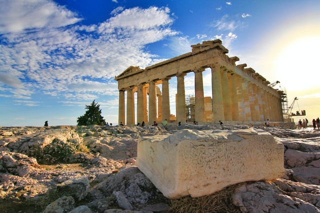 An Escape to the Greek Allure