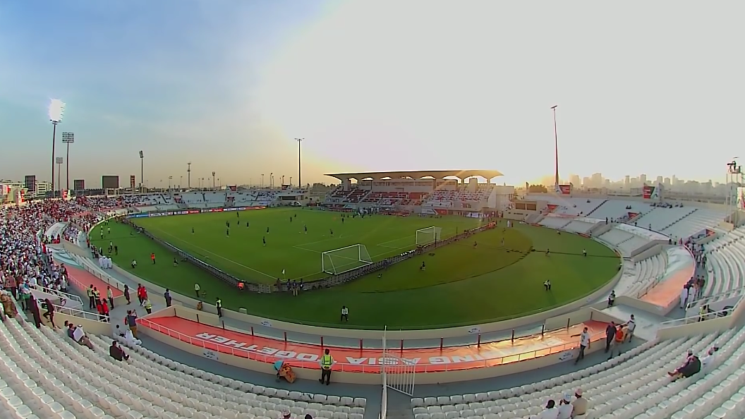 Estádio do Sharjah antes de uma partida.               (Foto: o Gol)