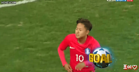 Chân dung Messi Hàn 2 lần ghi bàn vào lưới Việt Nam: Thần đồng bóng đá 20 tuổi, em út nhắng nhít đáng yêu của tuyển Olympic Hàn Quốc - Ảnh 11.
