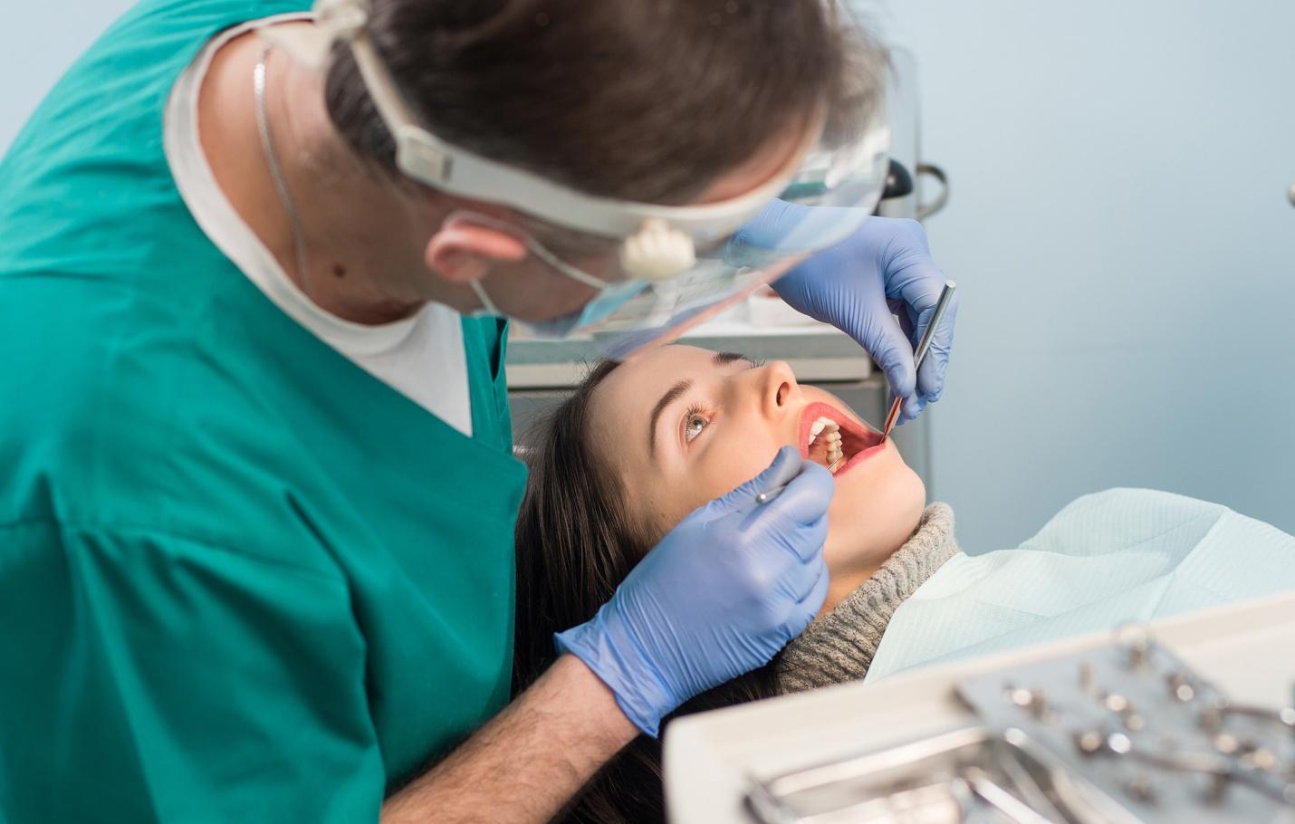 emergency dentist in Scarborough, ON