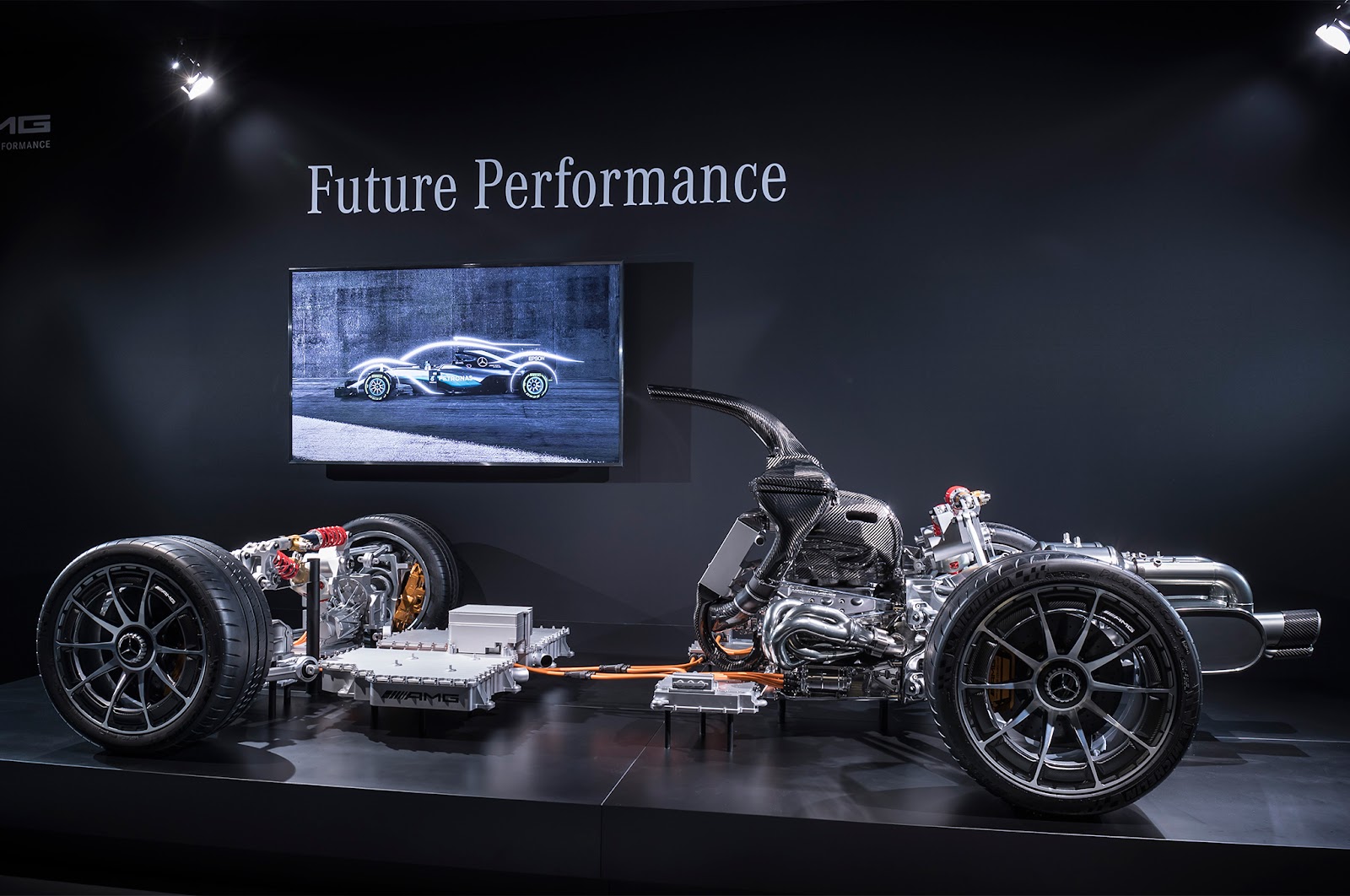 2019-Mercedes-AMG-Project-One-Powertrain-03.jpg