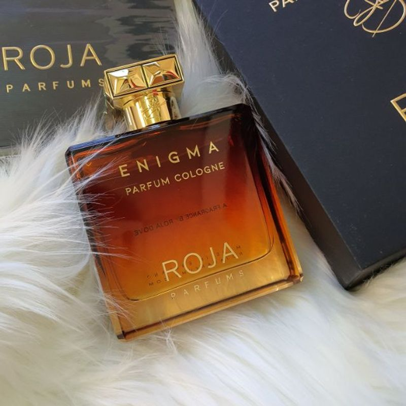 Nước hoa Roja Dove Enigma Pour Homme là mới lạ, khác biệt với hương rượu hòa cùng vani