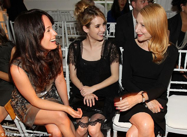 http://i.dailymail.co.uk/i/pix/2011/09/15/article-2037876-0DE95B0B00000578-338_634x467.jpg