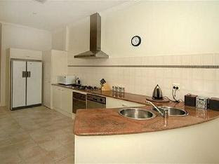 AAA City Fringe Apartments Adelaide Adelaide