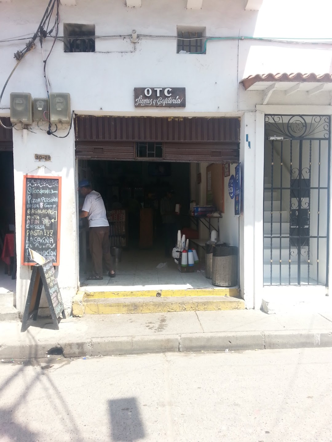 OTC LICORES Y CAFETERIA
