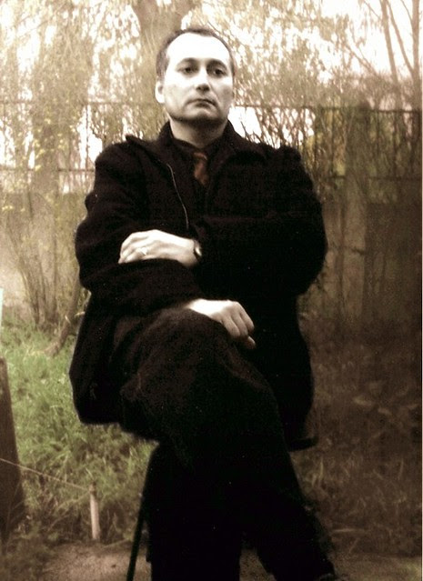 http://farm8.staticflickr.com/7057/6924315623_bafc660f4e_z.jpg