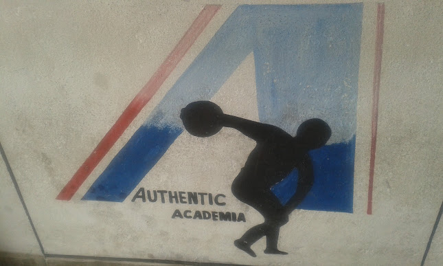 Academia Authentic