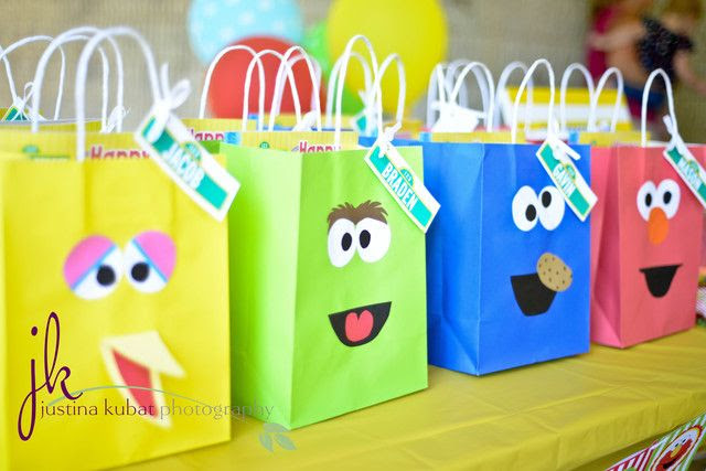 Sesame Street favor bags #sesamestreet #partyfavors