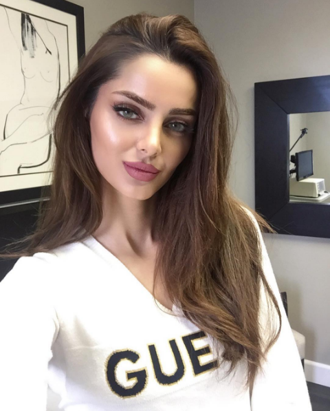Aishwarya Rai Bachchan, Mahlagha Jaberi