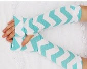 ON SALE Chevron arm warmers girls toddlers Tiffany blue zig zag stripes fingerless gloves - Steampunkwolf ON SALE Chevron arm warmers girls toddlers Tiffany blue zig zag stripes fingerless gloves - Steampunkwolf