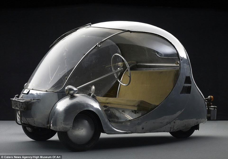 Eggs-cellent: 1942's L'oeuf Electrique - which means 'electric egg' - weighted just 60kg and could zip along at 37mph with two people on board